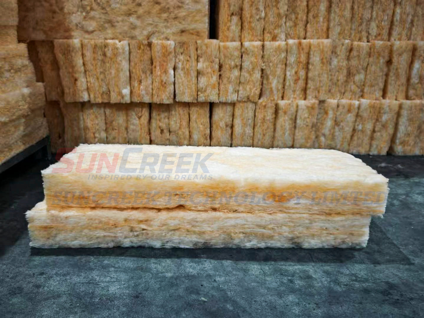 【New Arraval on Nov 10】InfinShine R12 15-inch x 47-inch x 3.5-inch Insulation (97.9 sq.ft.)